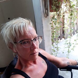 Meet your Posher, Helen